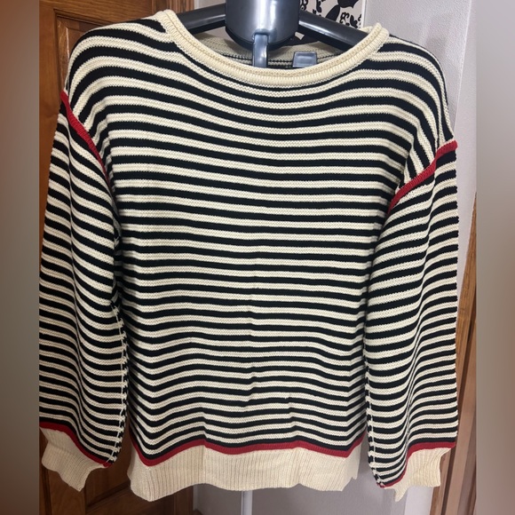 The Unbranded Brand Sweaters - Striped Black and Cream Sweater NWOT